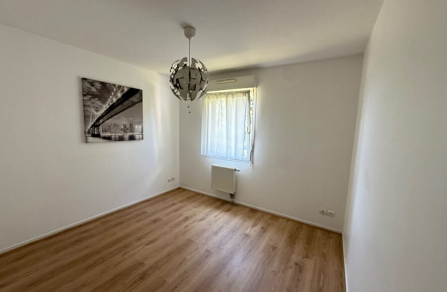 Centre-ville, appartement T2 avec balcon et cave