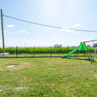 PAVILLON SEMI PLAIN PIED  4 CHAMBRES DE 156 M²