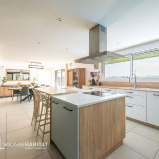 PAVILLON SEMI PLAIN PIED  4 CHAMBRES DE 156 M²