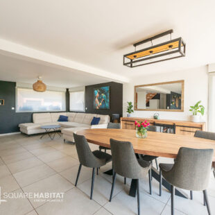 PAVILLON SEMI PLAIN PIED  4 CHAMBRES DE 156 M²