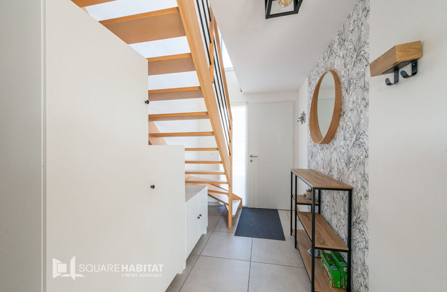 PAVILLON SEMI PLAIN PIED  4 CHAMBRES DE 156 M²