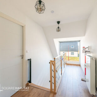 PAVILLON SEMI PLAIN PIED  4 CHAMBRES DE 156 M²