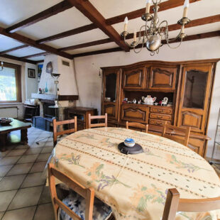 Semi flamande 3 chambres , parking  Limite Belgique