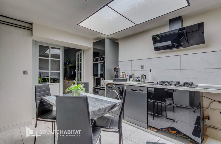 En exclusivité, maison de ville 5 pièces 100m² + extérieur à Roubaix, 114 500€ FAI !!!