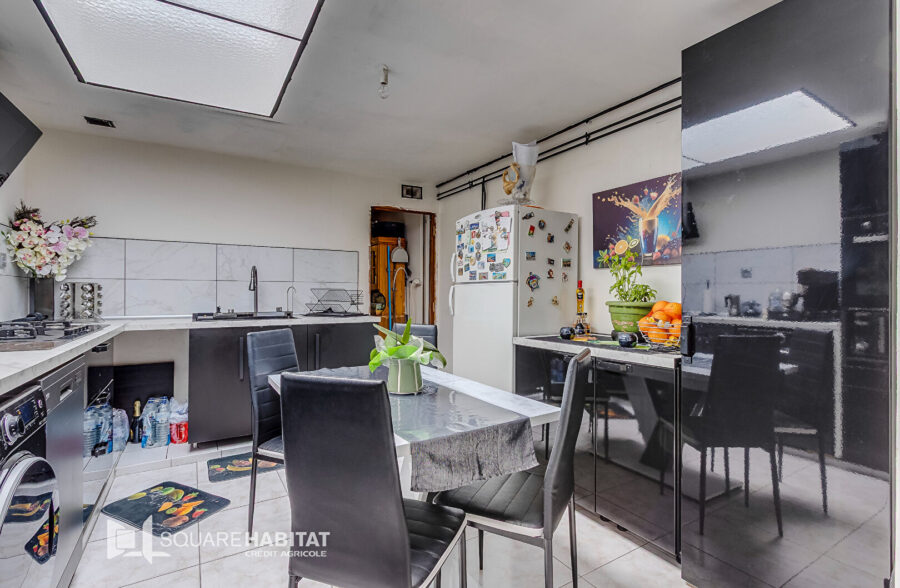 En exclusivité, maison de ville 5 pièces 100m² + extérieur à Roubaix, 114 500€ FAI !!!