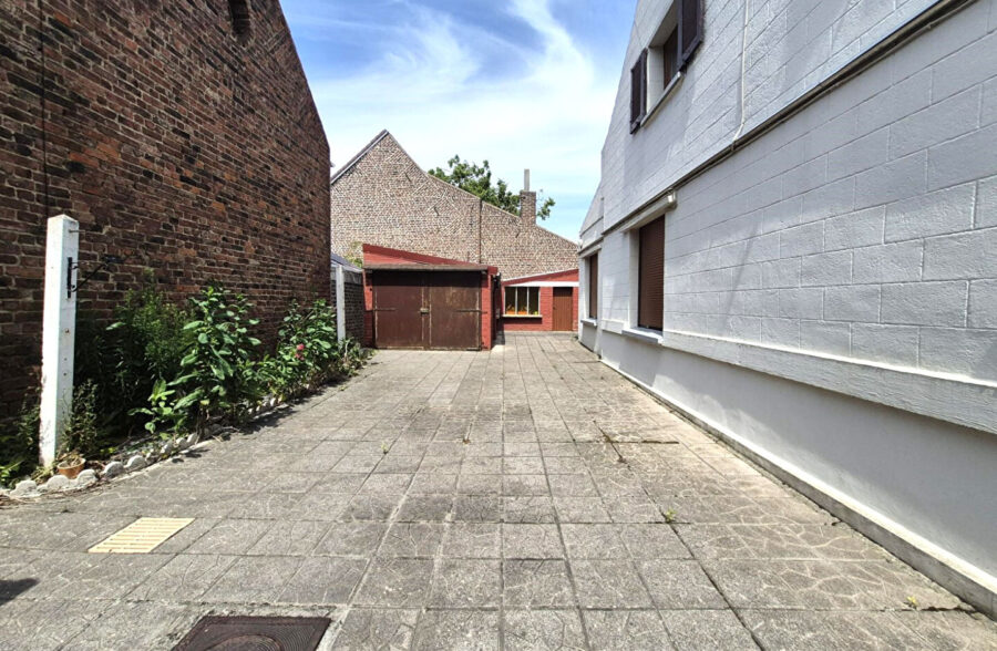Maison Fressain 6 pièce(s) 172 m2
