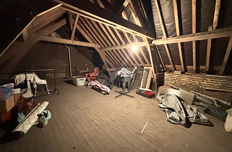 Maison 153m² – 3 chambres, dépendance et hangar.