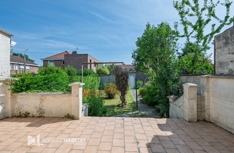 Lambersart – Canon d’Or / Pont royal – maison à rénover avec beau jardin et garage