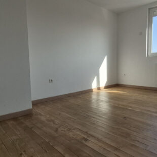 Maison  5 pièce(s) 124.37 m2