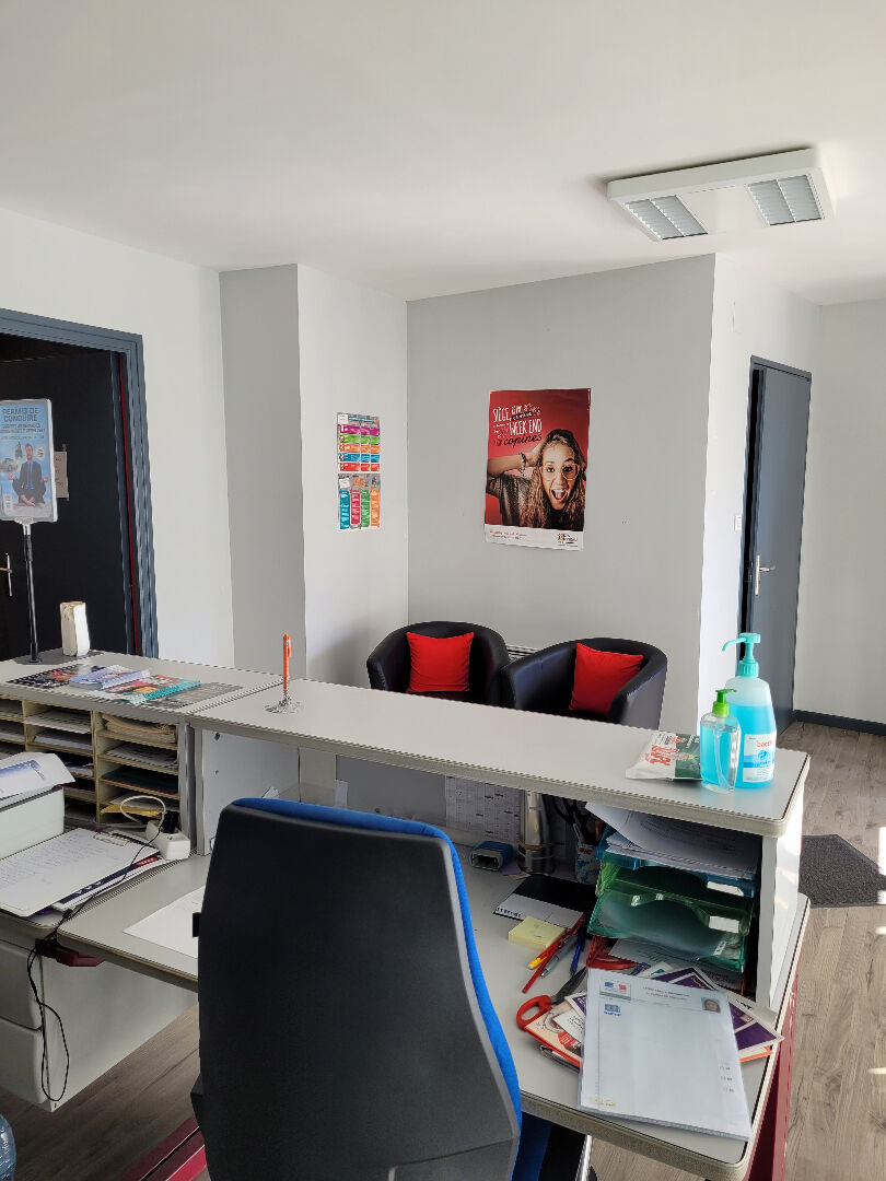 Emplacement Idéal à Louer – Local Commercial 80m² à Flers-en-Escrebieux