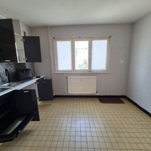 Appartement Maubeuge à raffraichir