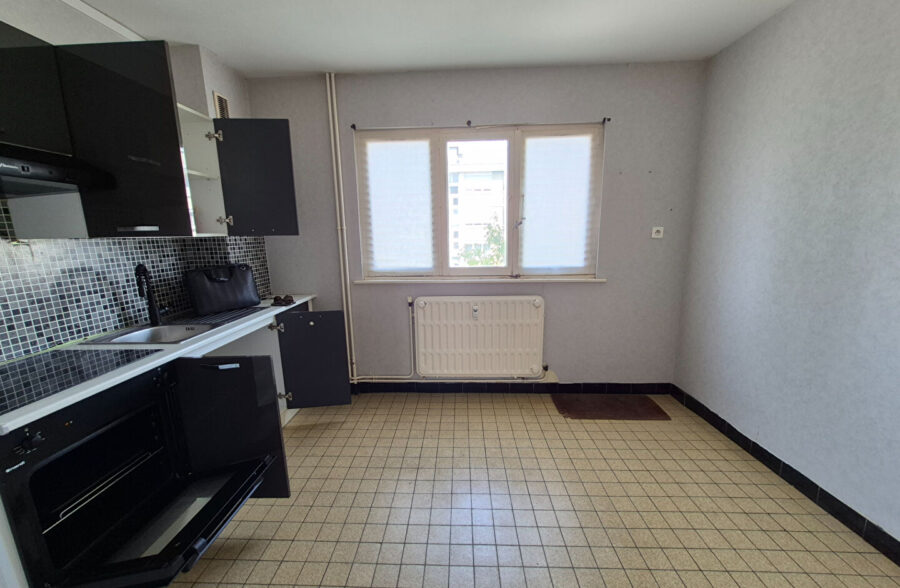 Appartement Maubeuge à raffraichir
