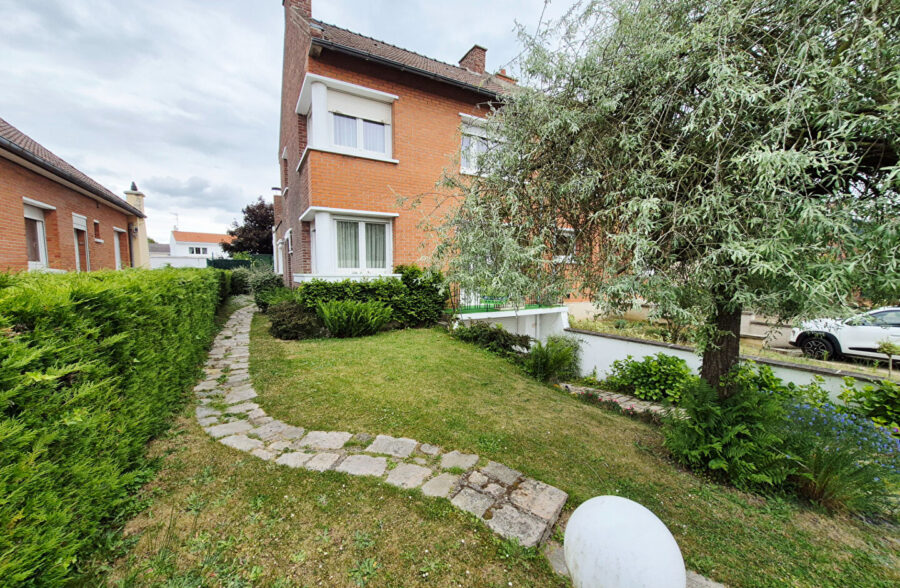 Maison Douai 5 pièce(s) 111 m2