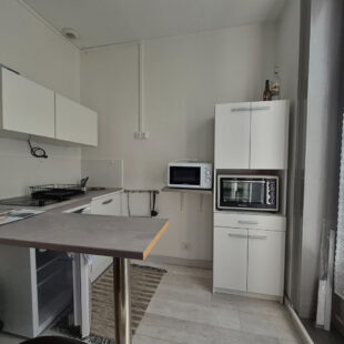 LILLE REPUBLIQUE : JOLI STUDIO LUMINEUX DE 18M² DANS RESIDENCE SECURISEE