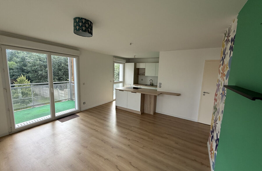 WATTRELOS – APPARTEMENT T2 – BALCON ET PLACE DE PARKING