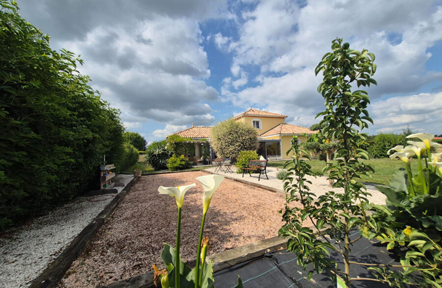 – À vendre – Maison individuelle atypique 4 chambres – Aire-sur-la-Lys