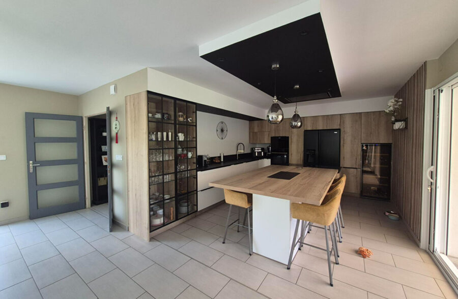 – À vendre – Maison individuelle atypique 4 chambres – Aire-sur-la-Lys