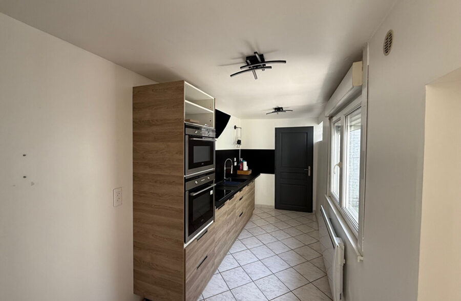 Maison 3 chambres + terrasse – proche centre