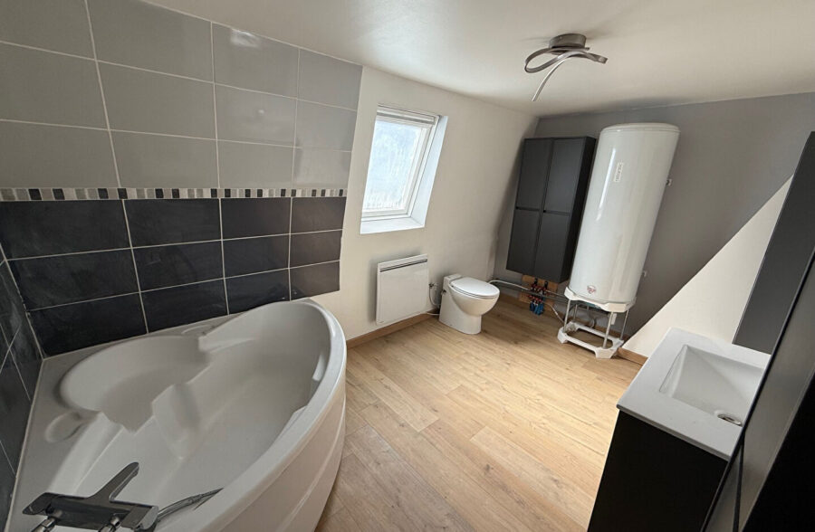 Maison 3 chambres + terrasse – proche centre