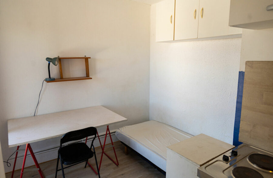 EXCLUSIVITE : 4 CHAMBRES DE BONNE PROCHE GARE