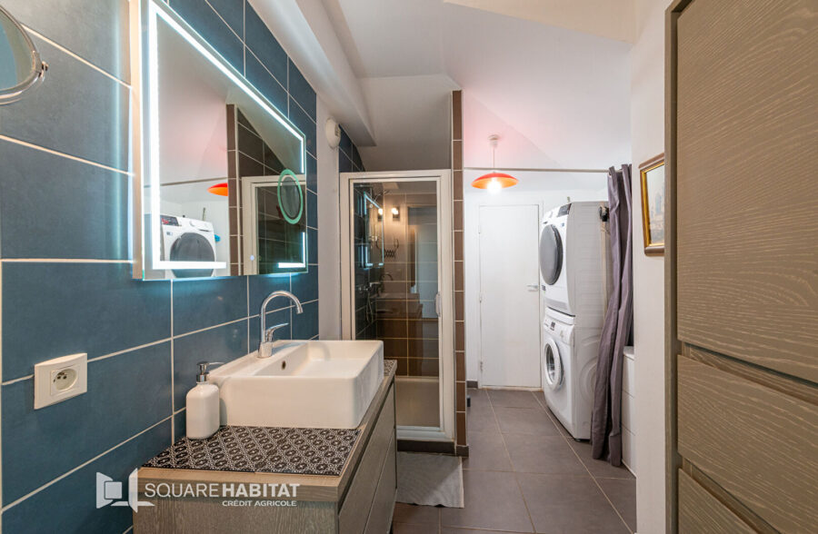 APPARTEMENT T4  de 108 m² AVEC TERASSE