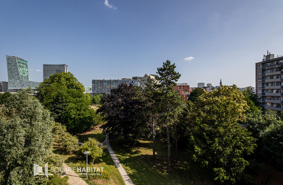 EXCLUSIVITE LILLE BOULEVARD CARNOT : TYPE 3 LUMINEUX AVEC BALCON, GARAGE ET CAVE PRIVATIVE