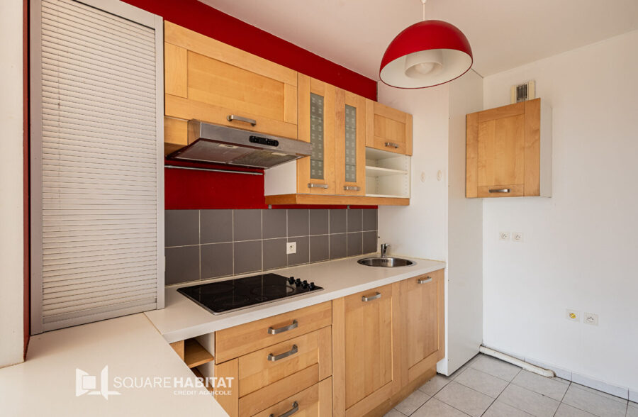 EXCLUSIVITE LILLE BOULEVARD CARNOT : TYPE 3 LUMINEUX AVEC BALCON, GARAGE ET CAVE PRIVATIVE