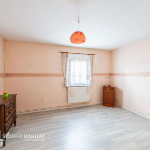 Maison individuelle semi plain pied avec grange …Superbe potentiel !