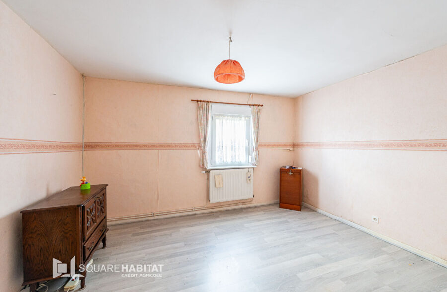 Maison individuelle semi plain pied avec grange …Superbe potentiel !