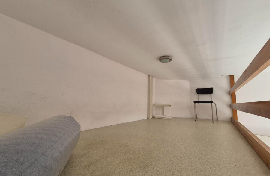 EXCLUSIVITE : LILLE VAUBAN : Studio avec mezzanine devant la Catho
