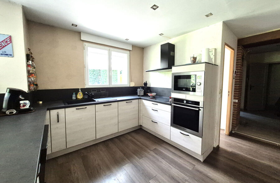 Maison 165m2 habitables , 4 chambres et un bureau