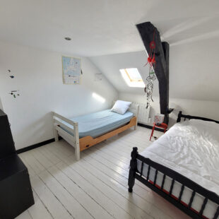 Maison semi-individuelle à Corbehem, 2 chambres, dressing et jardin