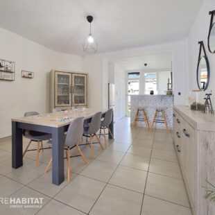 Charmante maison avec extérieur et garage