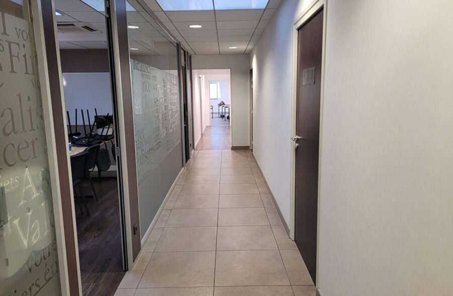 Local commercial 320m²