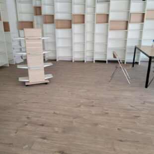 Local commercial 230 m²