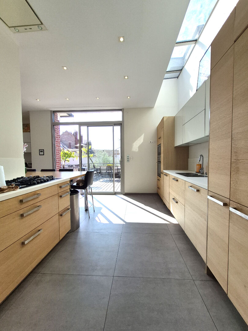 Maison Cambrai 12 pièce(s) 245 m2