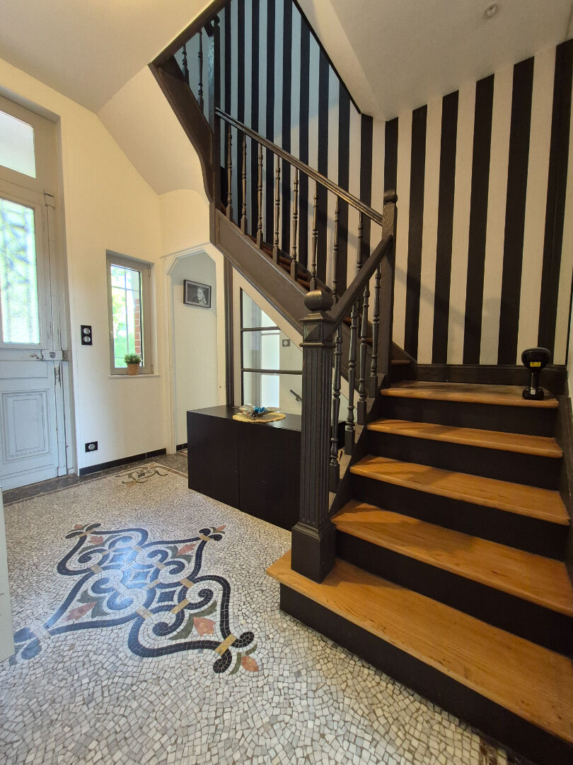Maison Cambrai 12 pièce(s) 245 m2