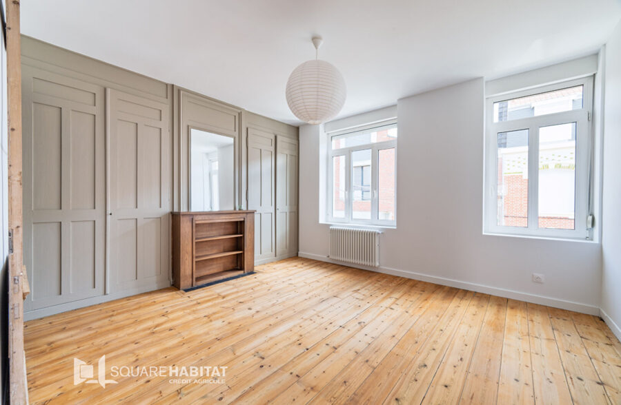 Lambersart – Proximité métro – magnifique rénovation avec 4 chambres, bureau et jardin