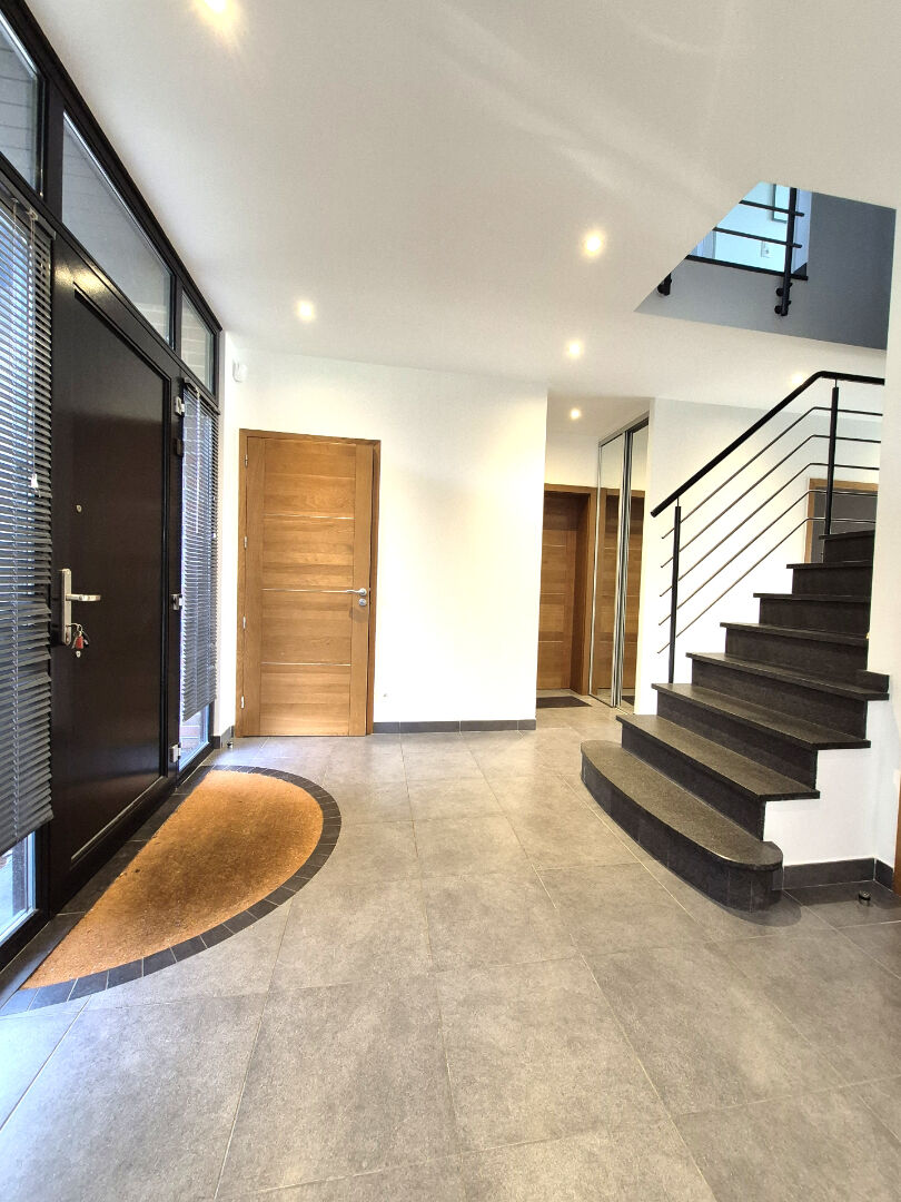 Pavillon secteur prisé 200m²