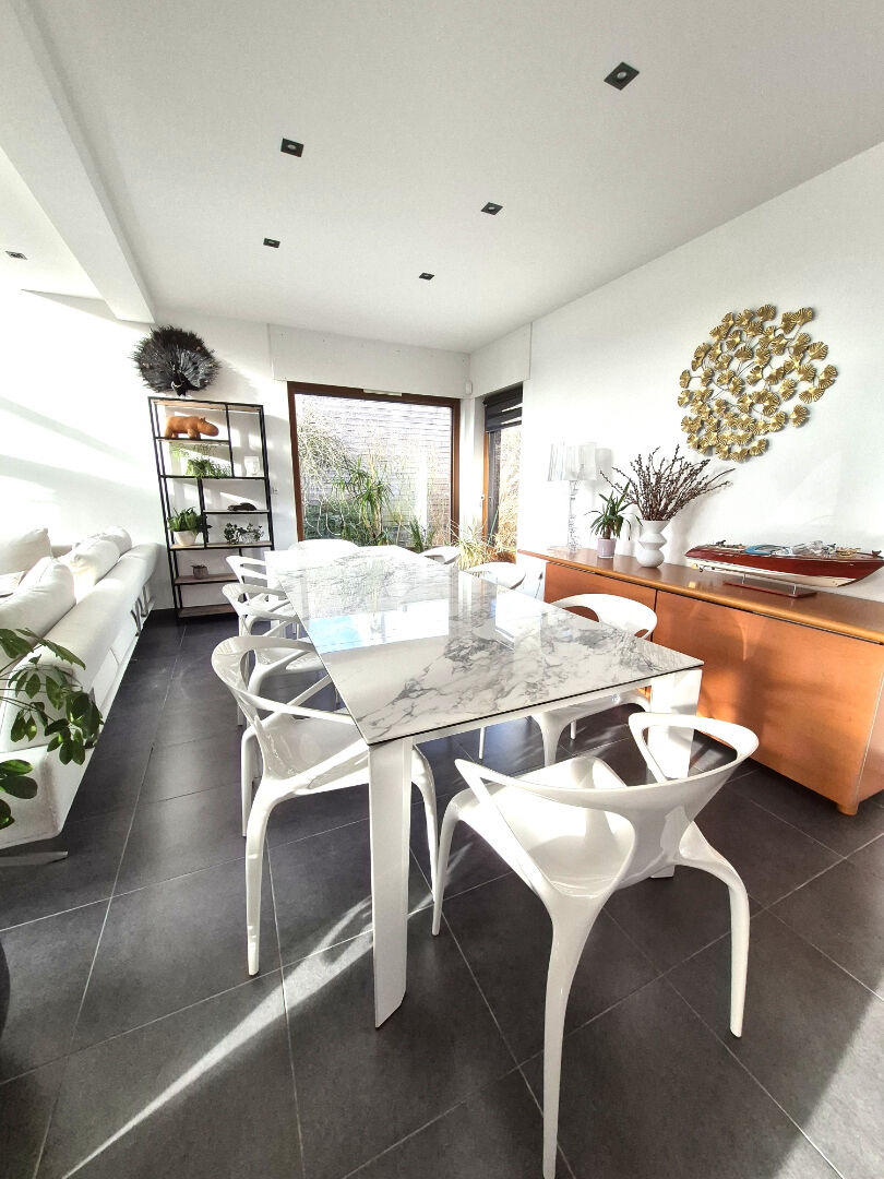 Pavillon secteur prisé 200m²