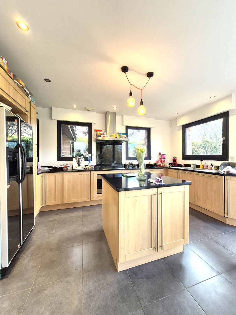 Pavillon secteur prisé 200m²