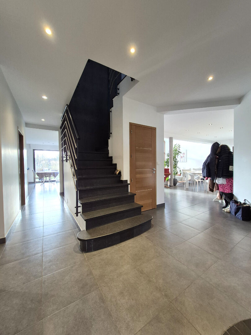 Pavillon secteur prisé 200m²