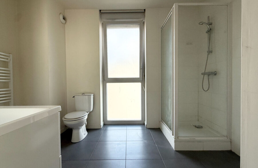 LILLE VAUBAN – CATHO: Grand studio de 32,59 m²  Sous compromis 