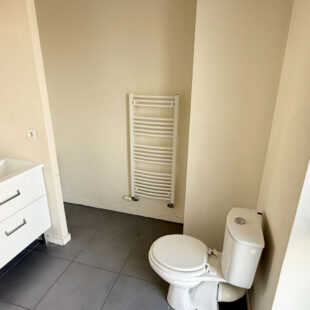 LILLE VAUBAN – CATHO: Grand studio de 32,59 m²  Sous compromis 