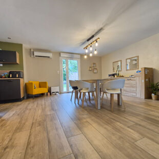 Pavillon individuel  semi plain pied 4 Chambres