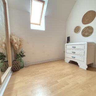 Pavillon individuel  semi plain pied 4 Chambres