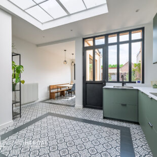 Situation parfaite – Bien d’exception avenue Sainte Cécile avec 4 chambres, bureau et GARAGE