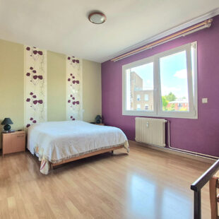 Appartement  T4, proche du tramway, de la place de la Victoire, 3 chambres, cave et garage