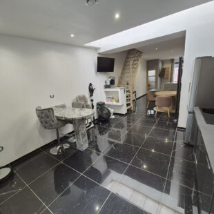 Maison de ville 93m², 5 pièces + terrasse, aucun travaux à prévoir!!!