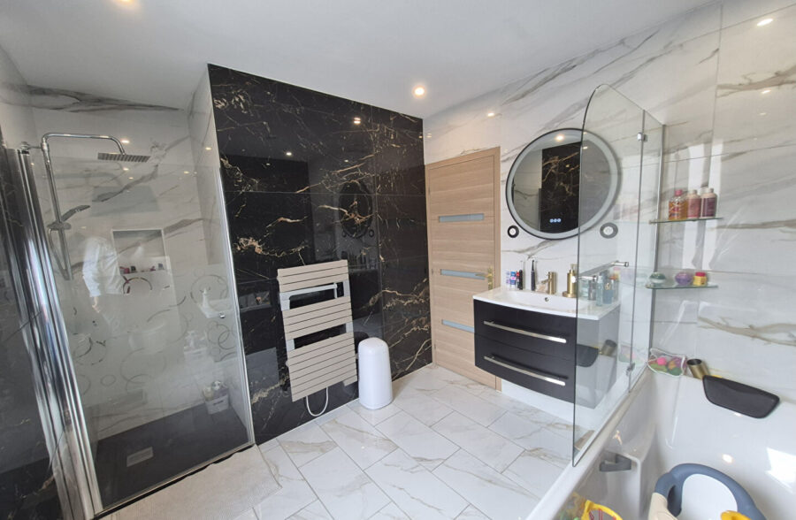 Maison de ville 93m², 5 pièces + terrasse, aucun travaux à prévoir!!!